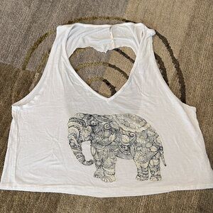 ~JC fits~ “Elephant” V-Neck Open Back Cropped Tank
